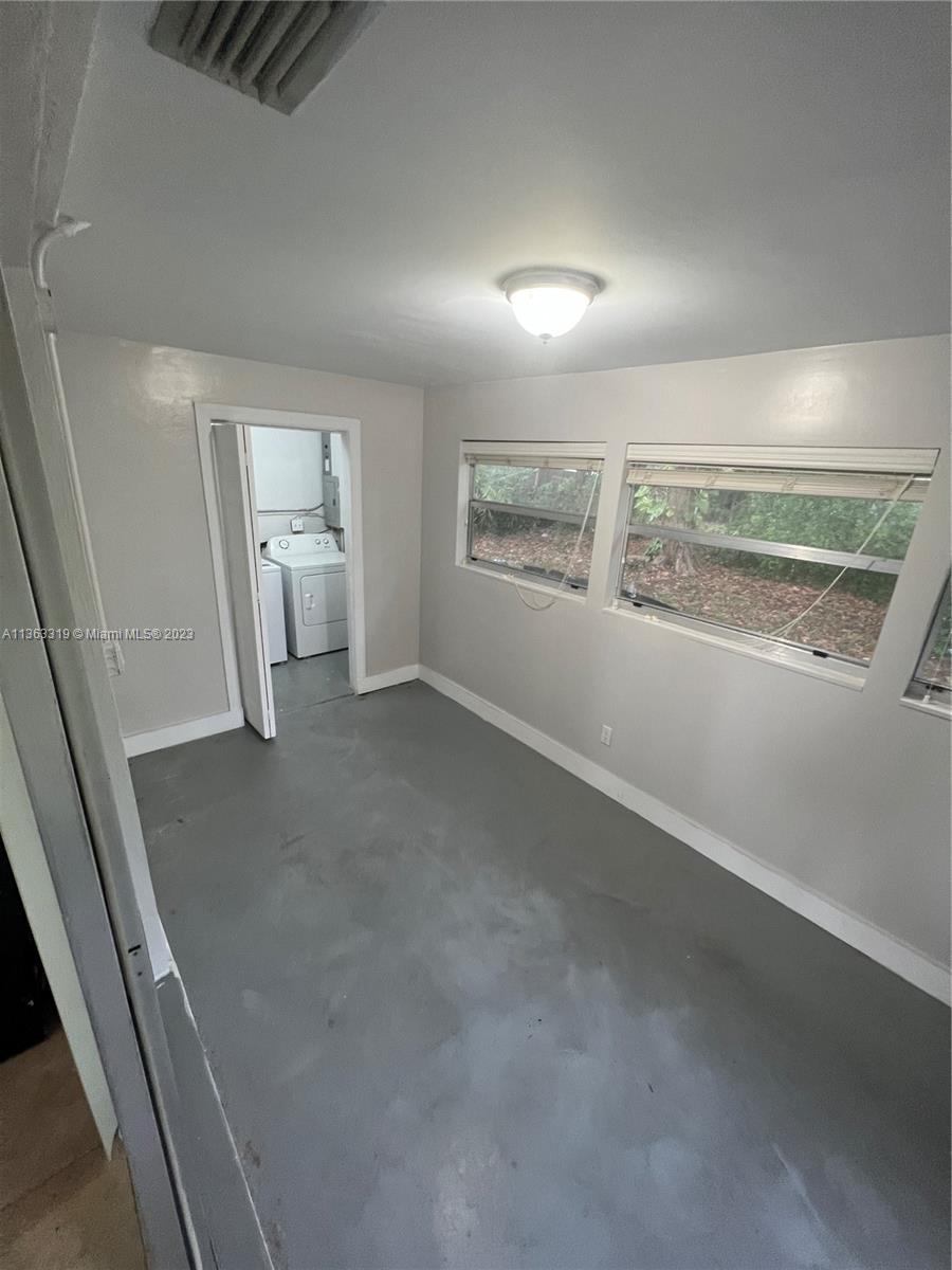 Miami Gardens Manor 49-47 - Residential Lease
