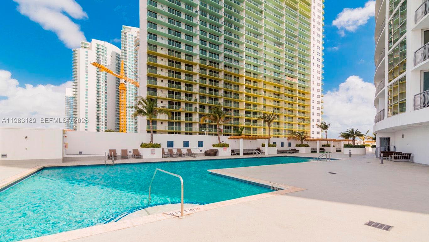 OPERA TOWER CONDO - Residential