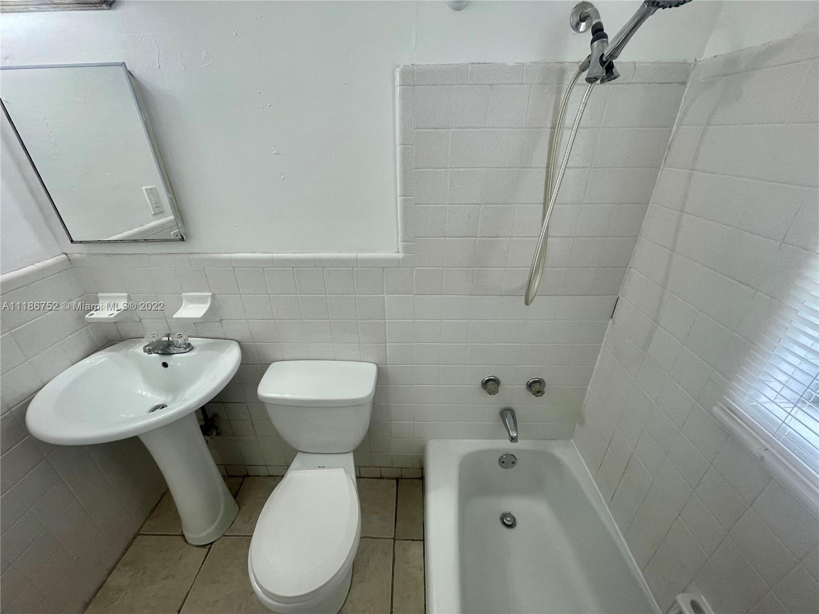 WASHINGTON HEIGHTS - Residential Lease