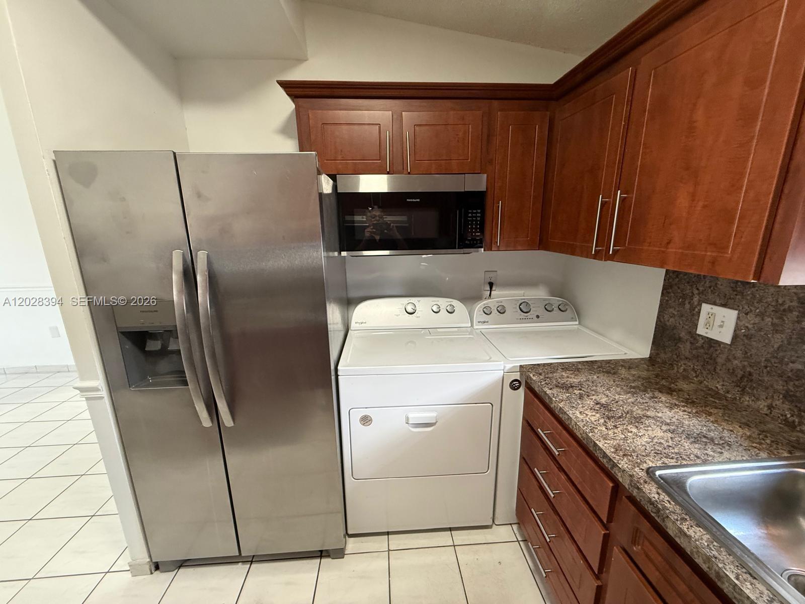 ALCAZAR VILLAS CONDO - Residential