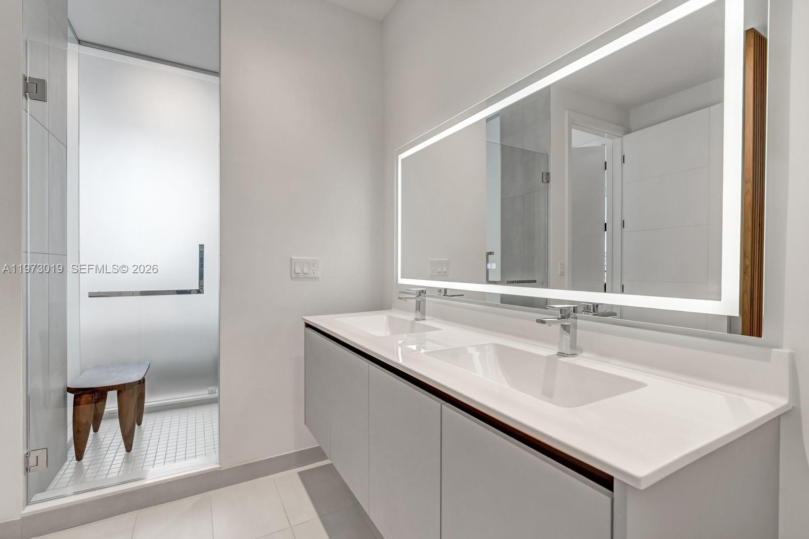 LINCOLN SUB - Residential