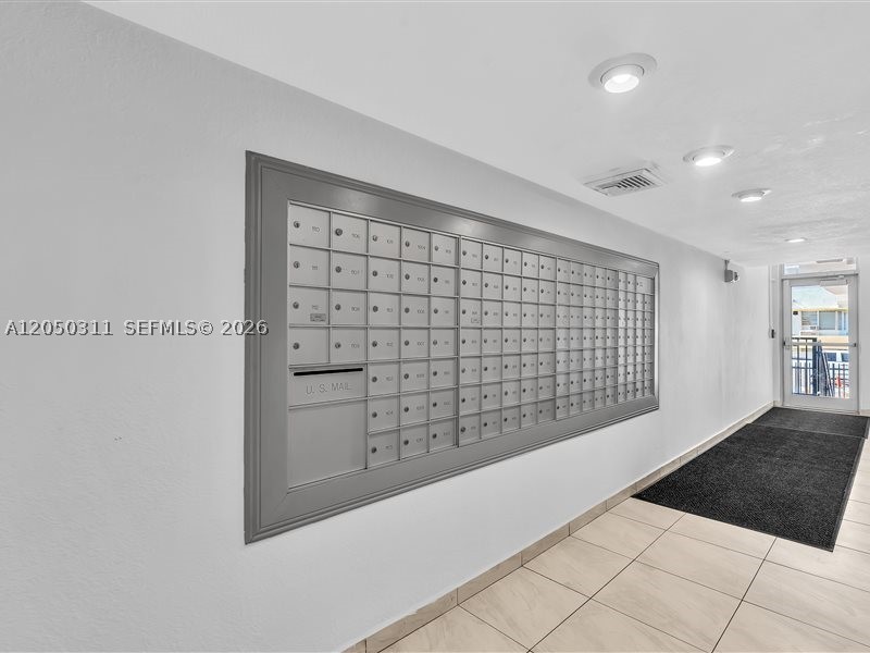 MANATEE CONDO - Residential