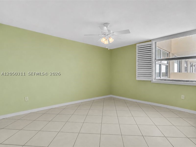 MANATEE CONDO - Residential