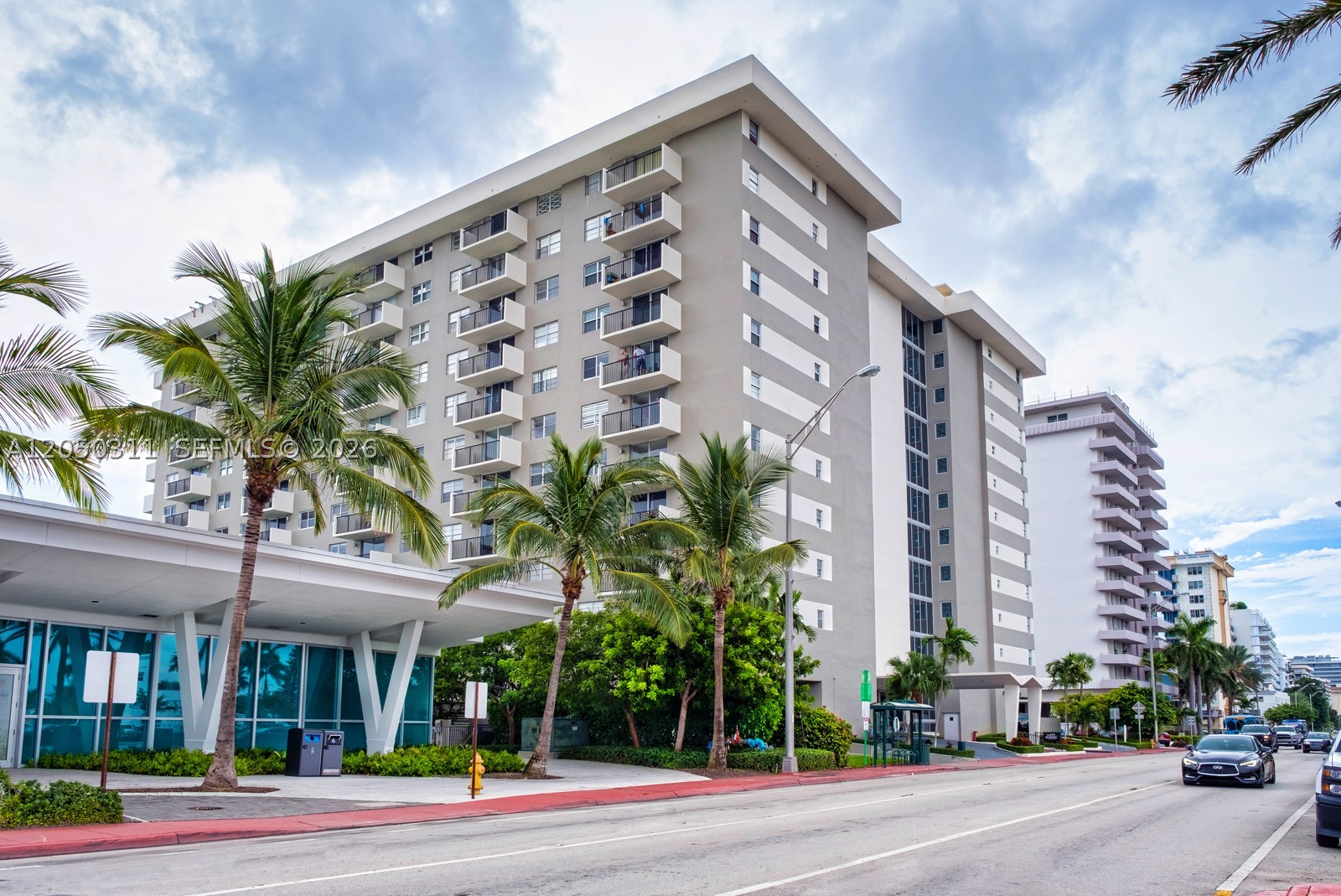 MANATEE CONDO - Residential