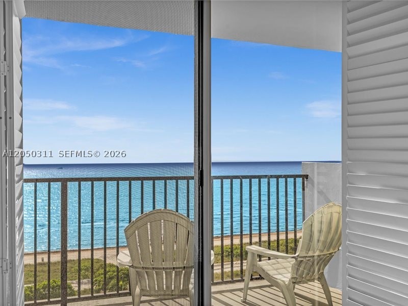 MANATEE CONDO - Residential