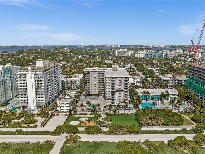 MANATEE CONDO - Residential