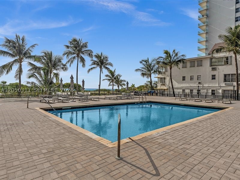 MANATEE CONDO - Residential