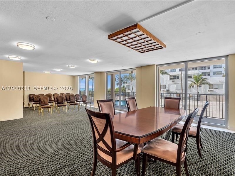 MANATEE CONDO - Residential