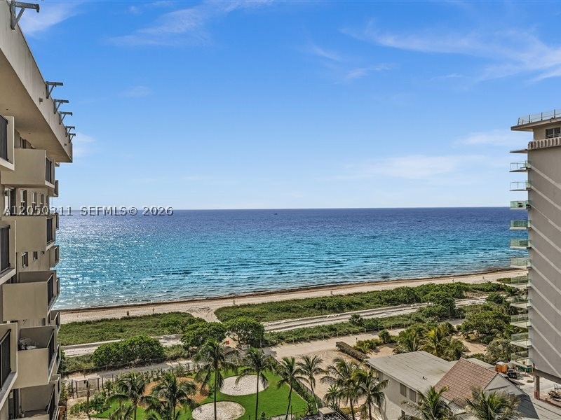 MANATEE CONDO - Residential