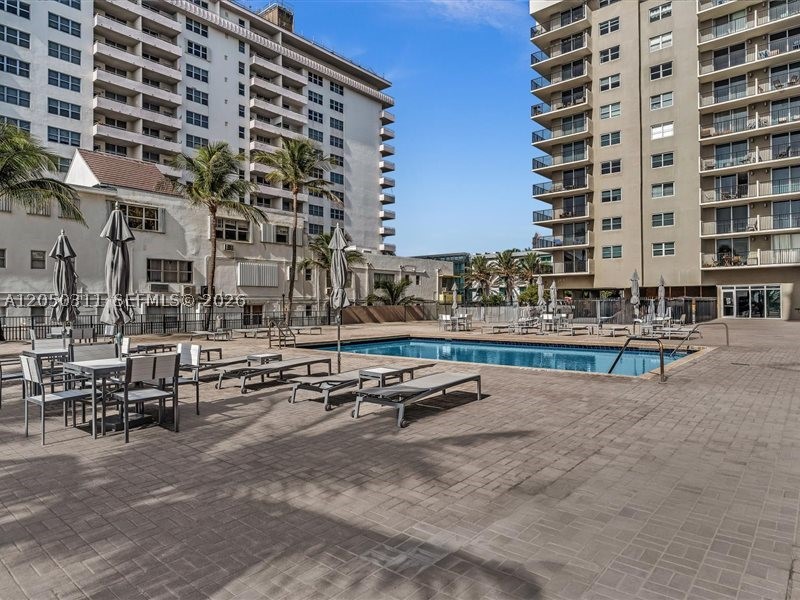 MANATEE CONDO - Residential