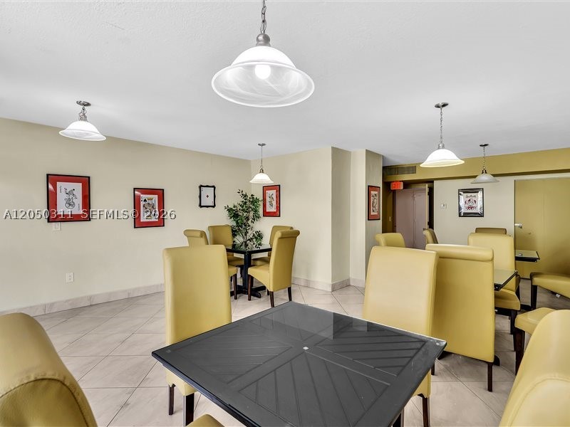 MANATEE CONDO - Residential