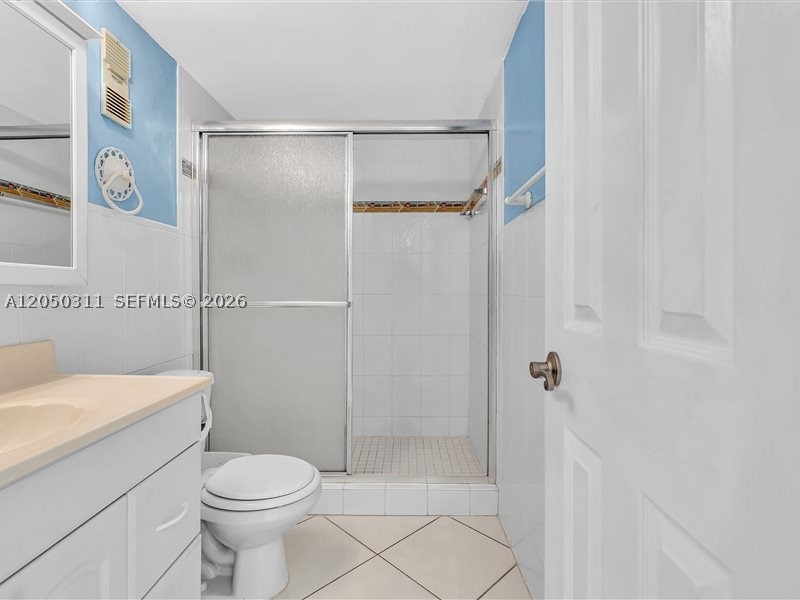 MANATEE CONDO - Residential