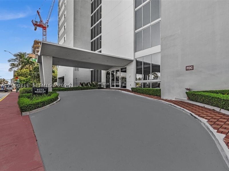 MANATEE CONDO - Residential