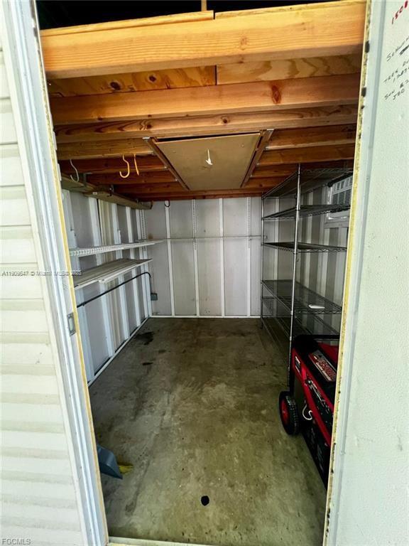 MOBILE MANOR - Residential