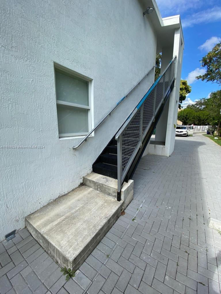 BISCAYNE AVE TRACT - Residential Income