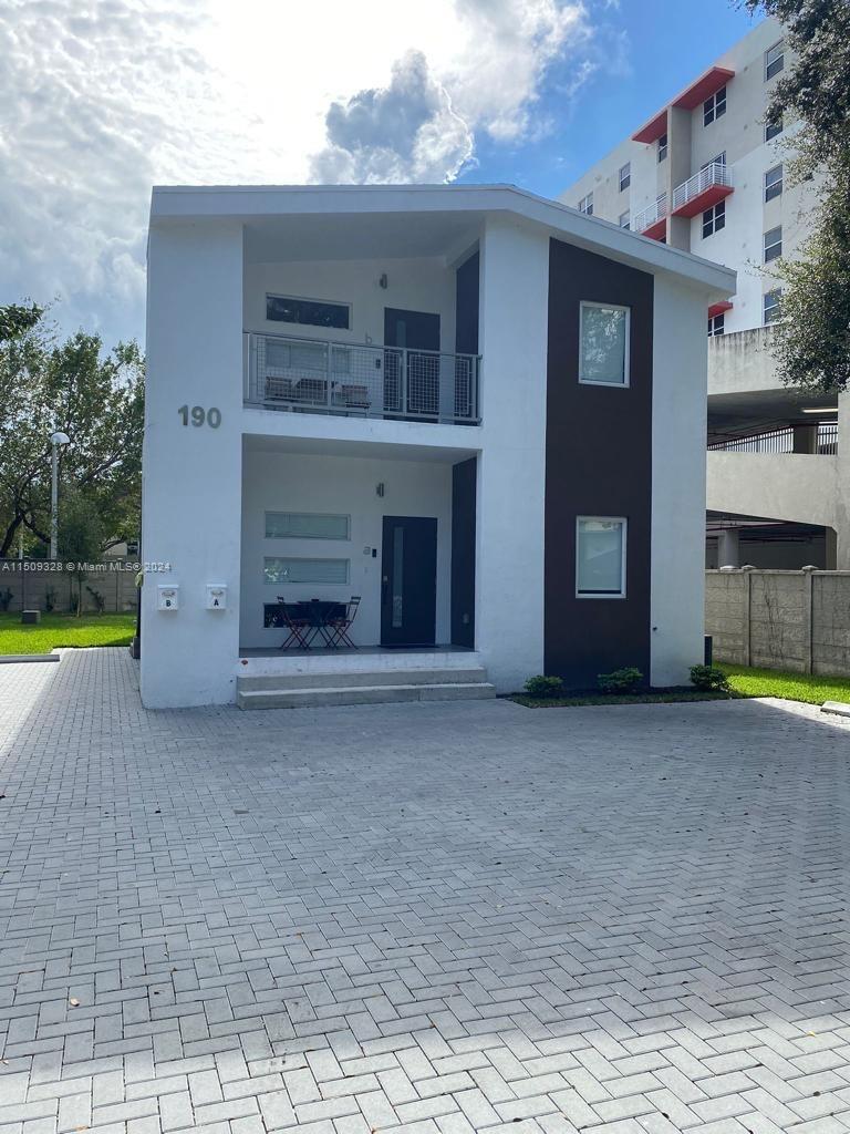 BISCAYNE AVE TRACT - Residential Income