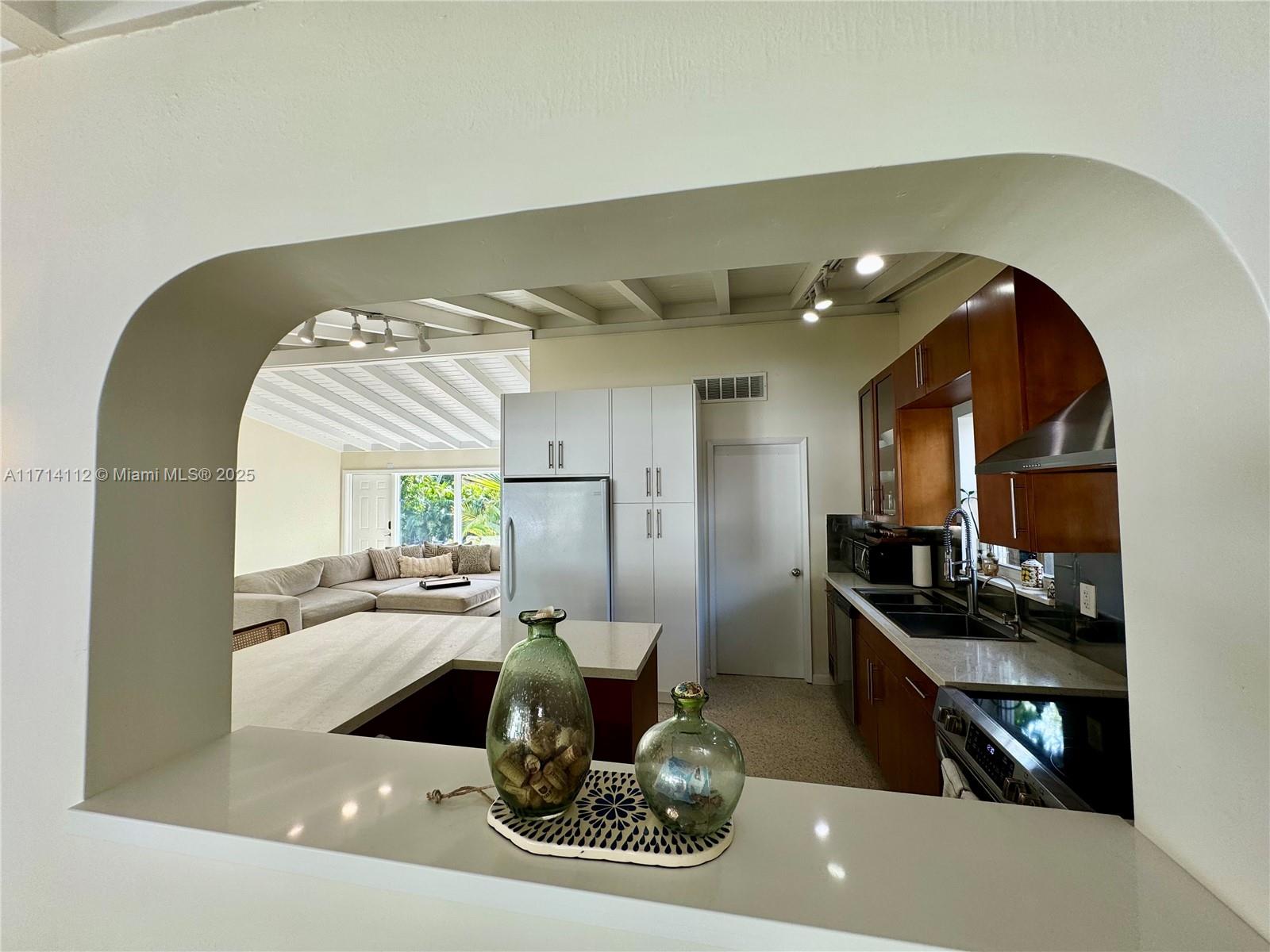 GILL ISLES - Residential