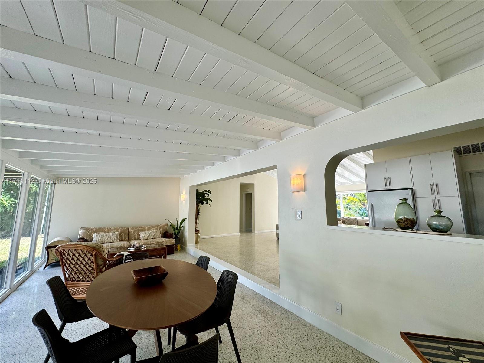 GILL ISLES - Residential