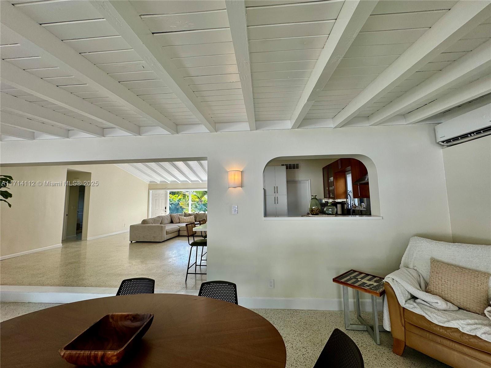 GILL ISLES - Residential