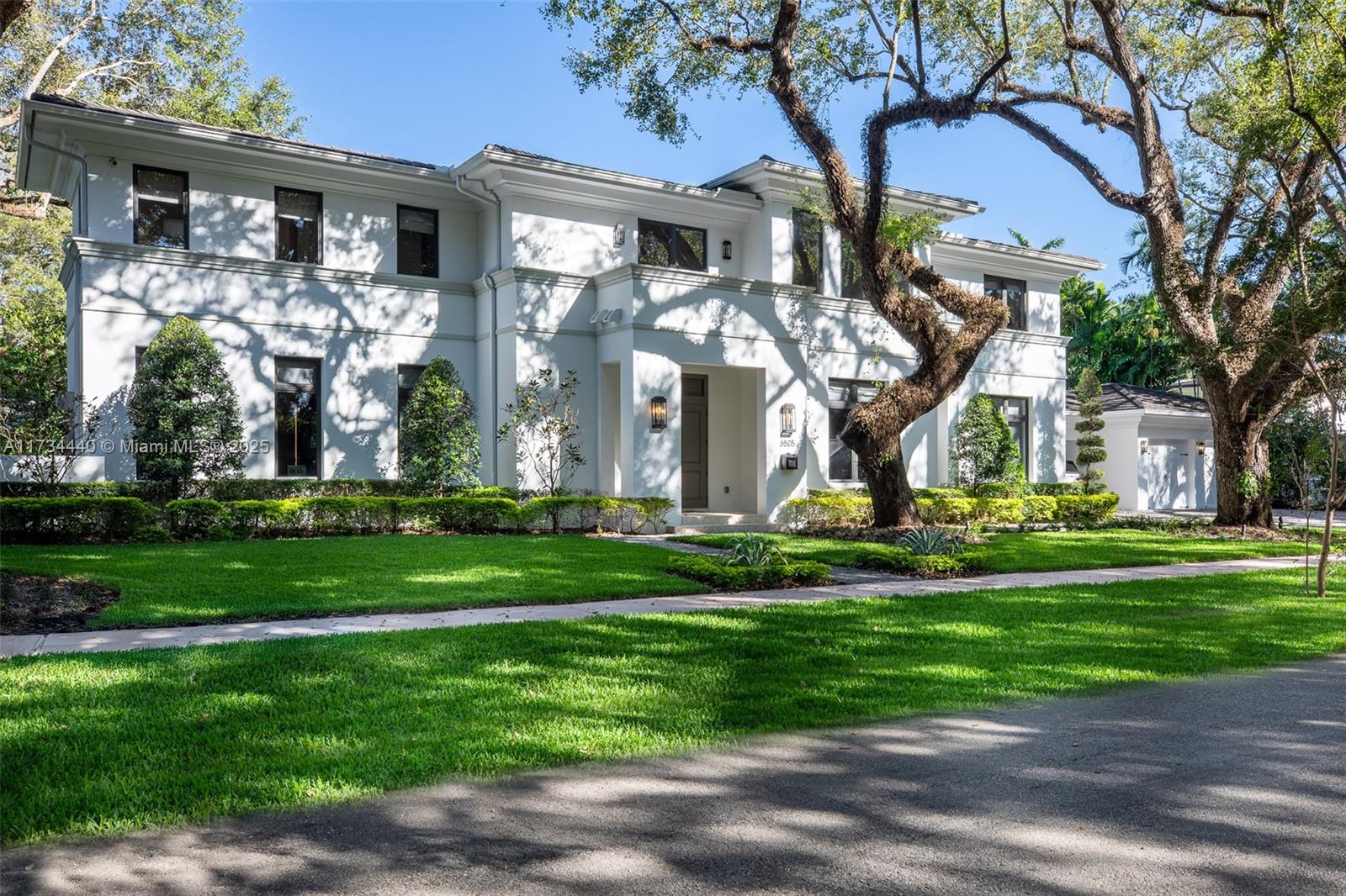 C GABLES RIVIERA SEC 12 - Residential