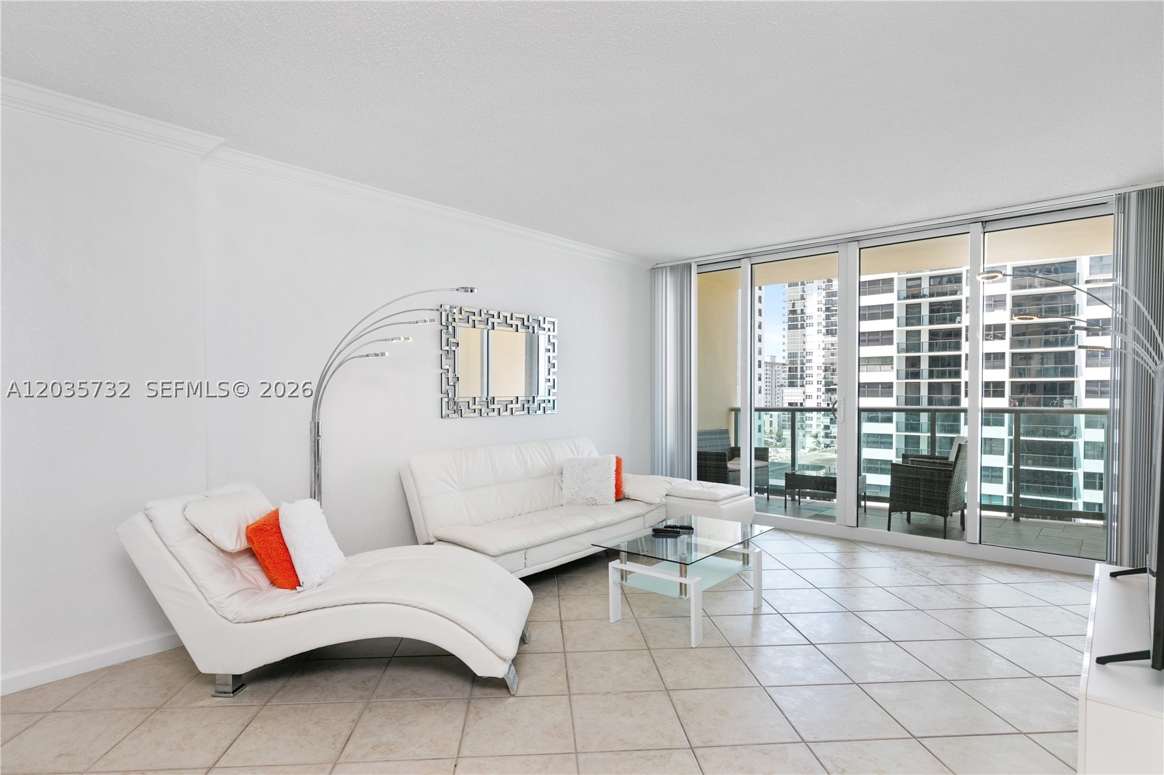 WAVE CONDO - Residential Lease