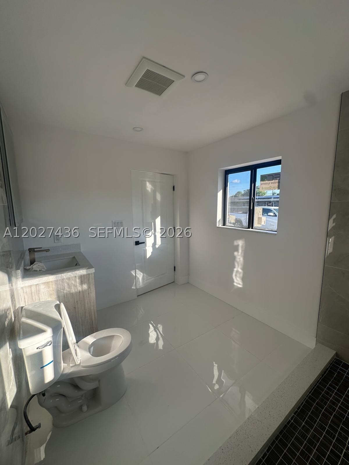 WINDWARD ESTATES SEC 1 - Residential