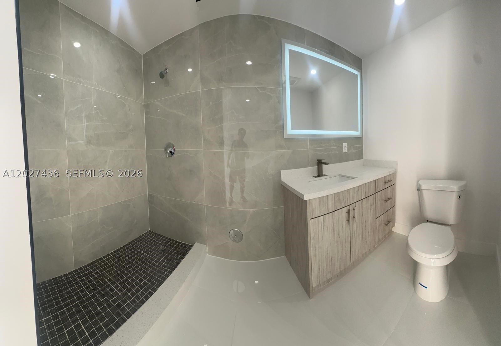 WINDWARD ESTATES SEC 1 - Residential