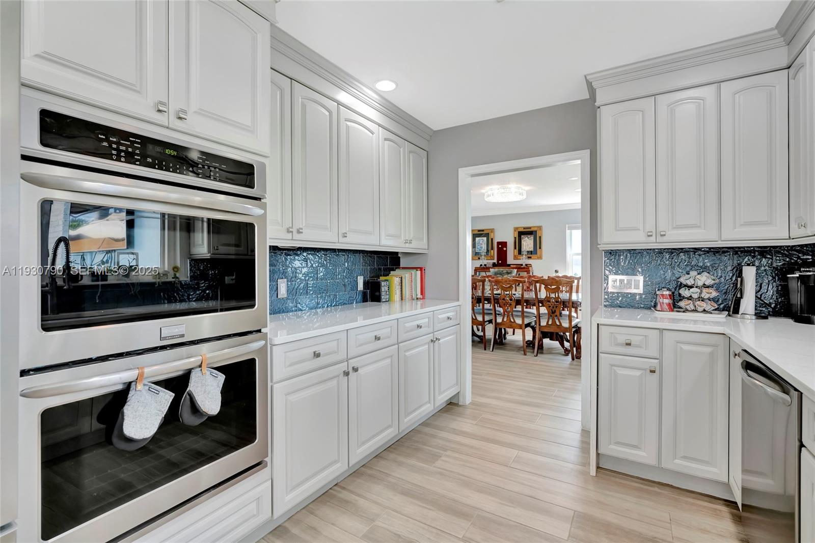 RESUBDIVISION OF 9/10-37- - Residential