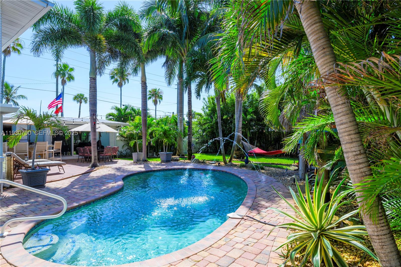 RESUBDIVISION OF 9/10-37- - Residential
