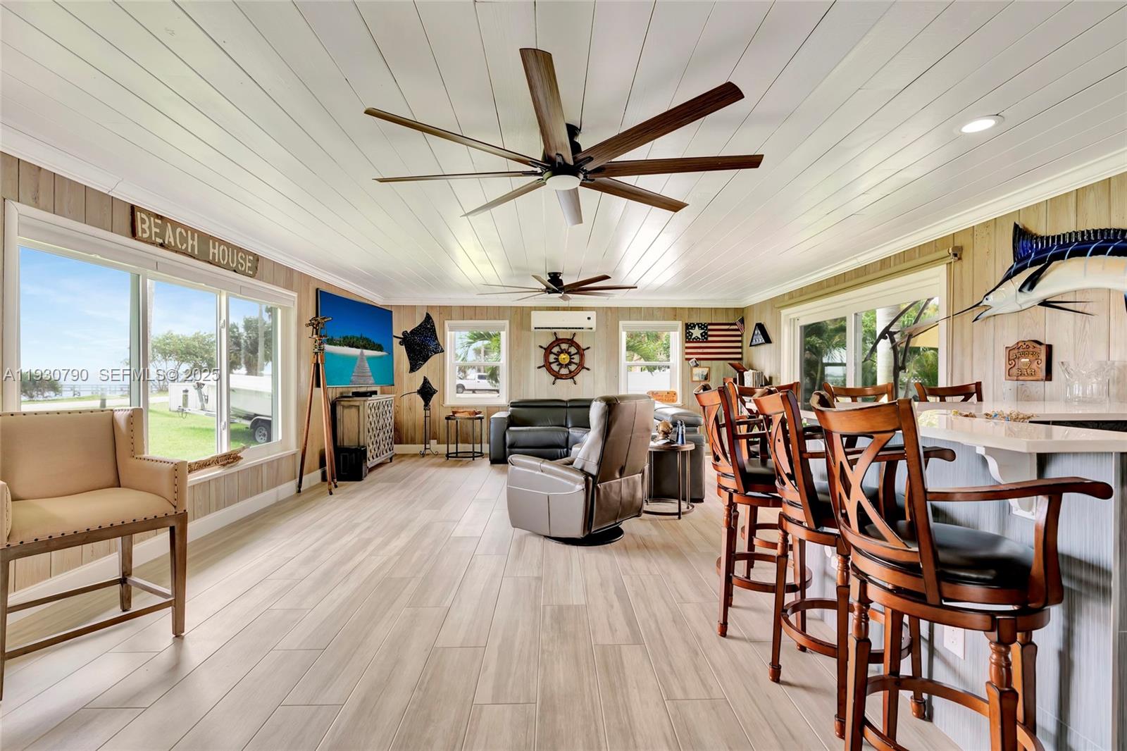 RESUBDIVISION OF 9/10-37- - Residential