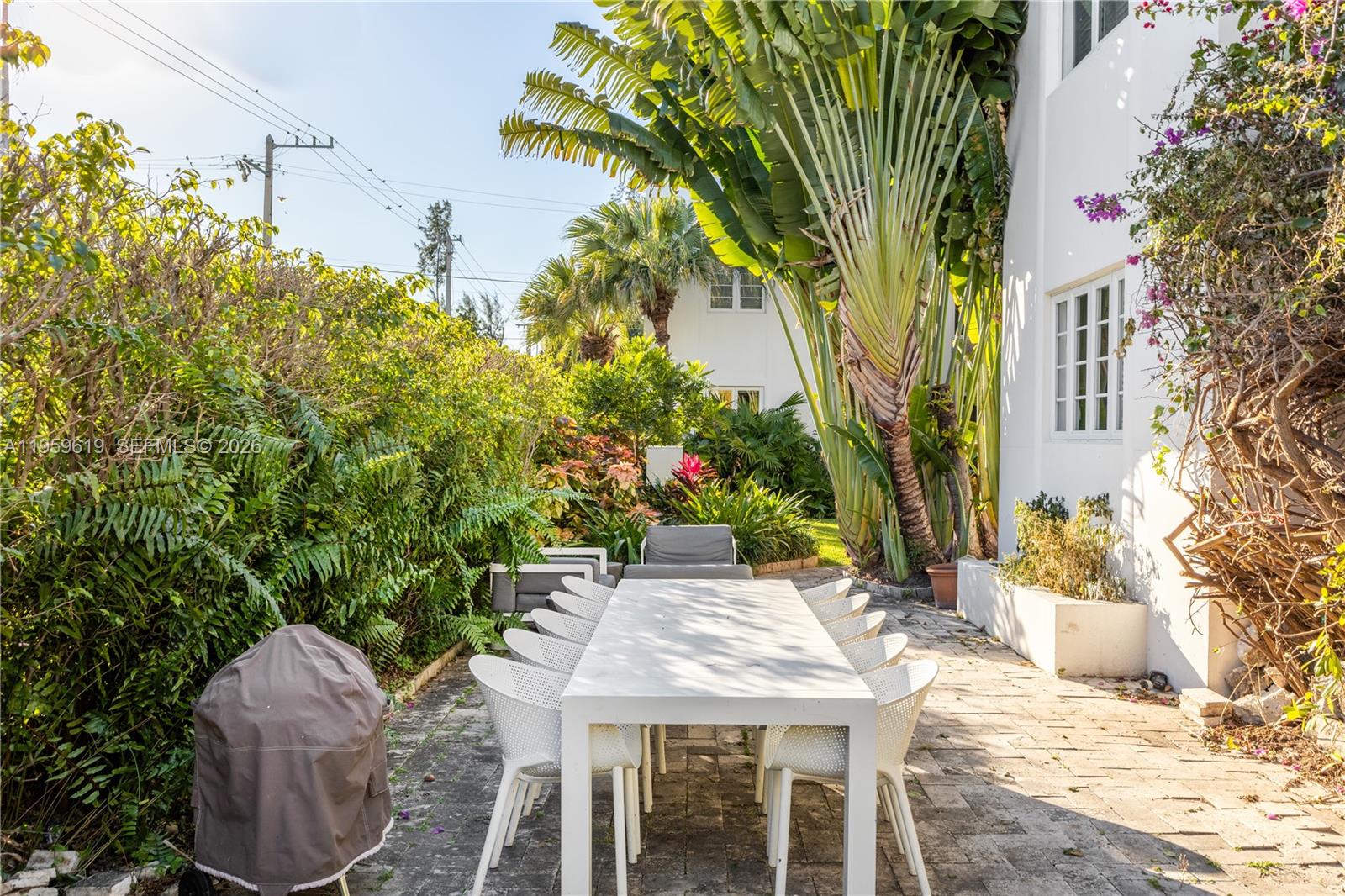 BEACHWAY CONDO - Residential