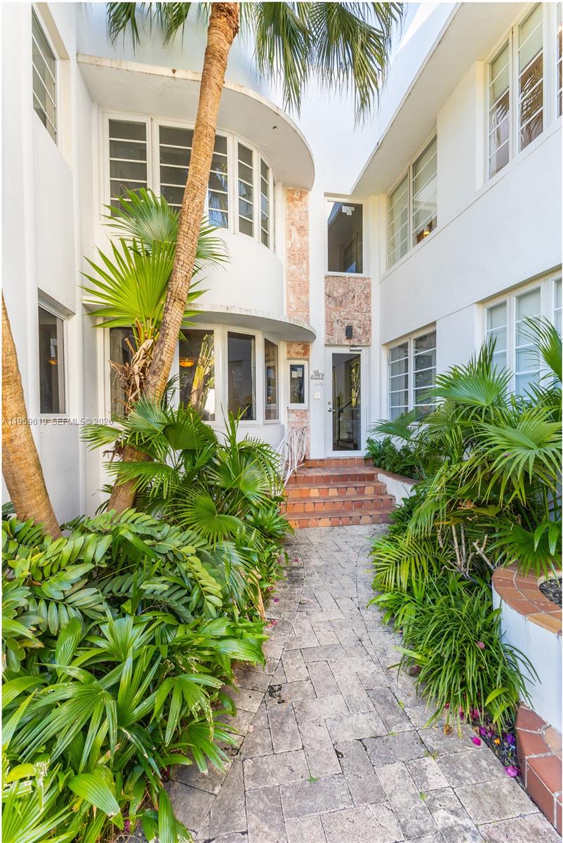 BEACHWAY CONDO - Residential