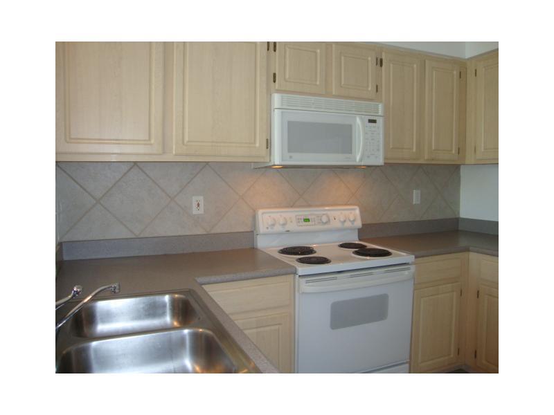 DA VINCI ON DOUGLAS A CON - Residential Lease