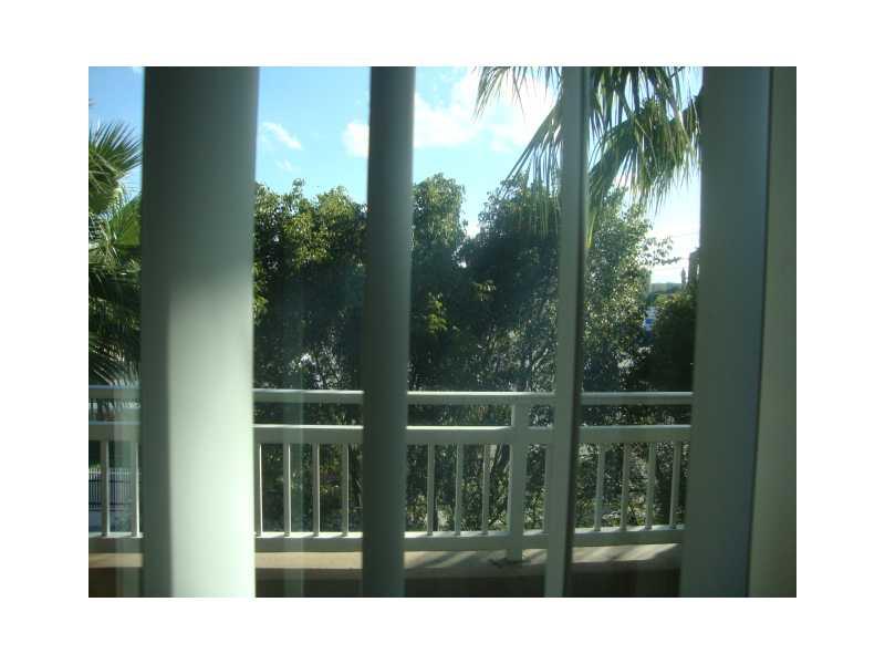 DA VINCI ON DOUGLAS A CON - Residential Lease