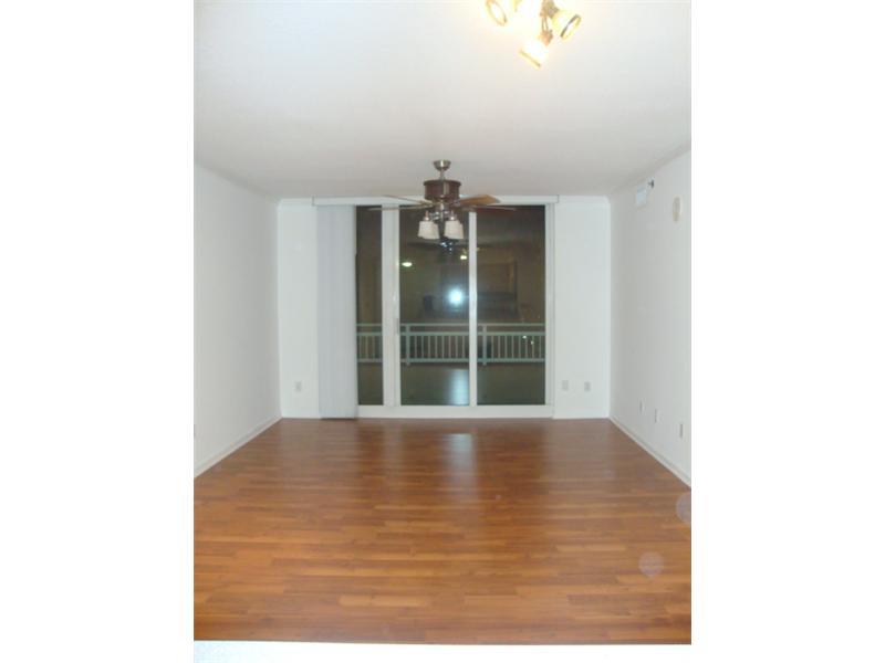 DA VINCI ON DOUGLAS A CON - Residential Lease