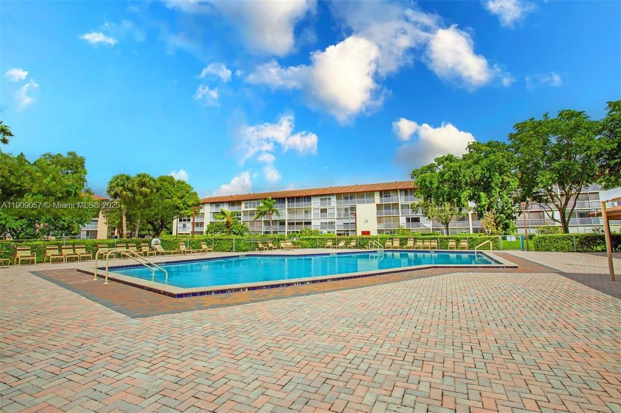 KINGSLEY AT CENTURY VILLA - Residential