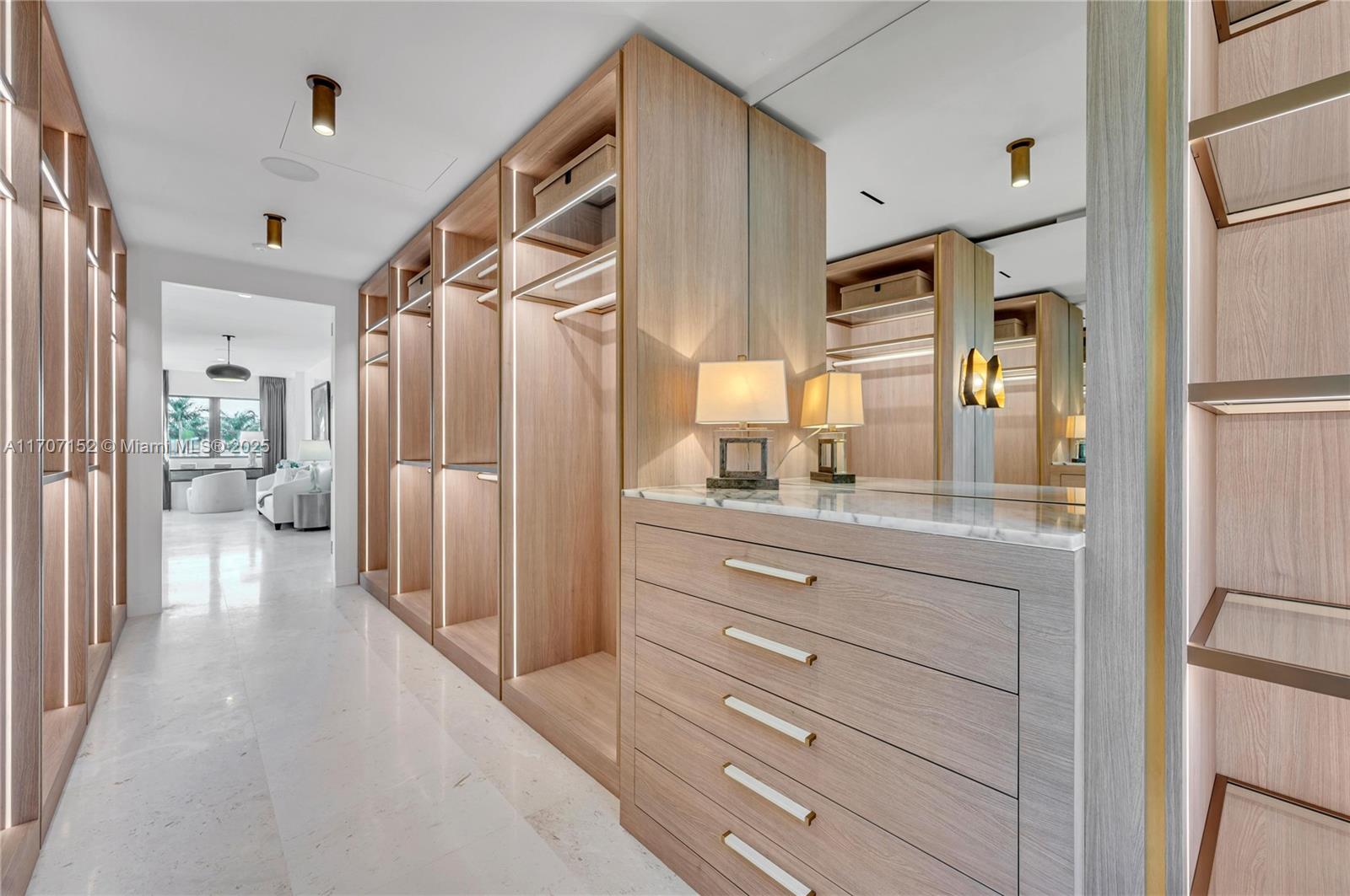 NORTH BAY ISLAND - Residential