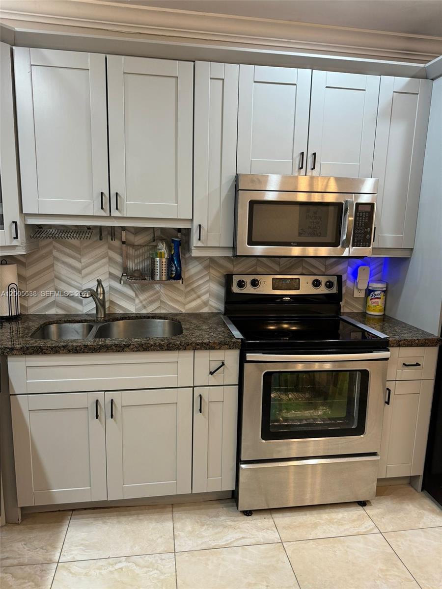 SEA AIR TOWERS CONDO - Residential Lease