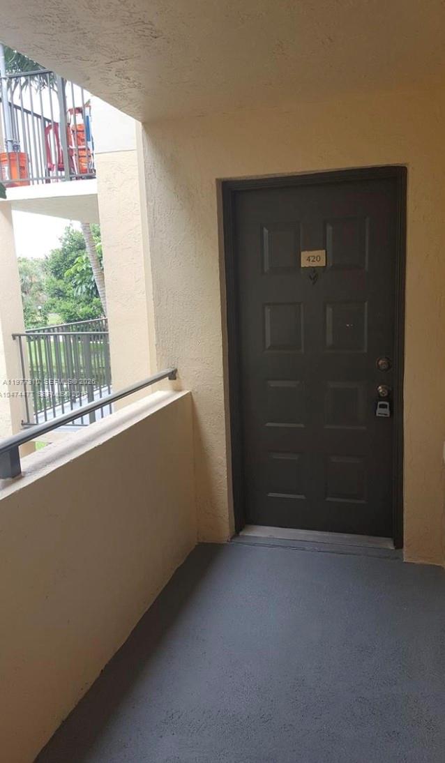 SUMMERBREEZE CONDO - Residential