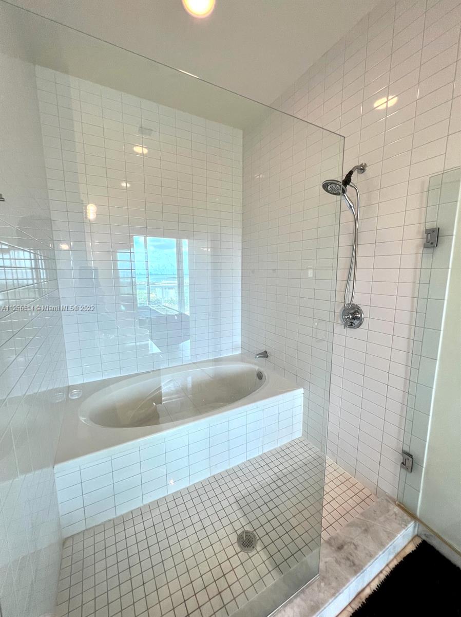 MARINABLUE CONDO - Residential Lease