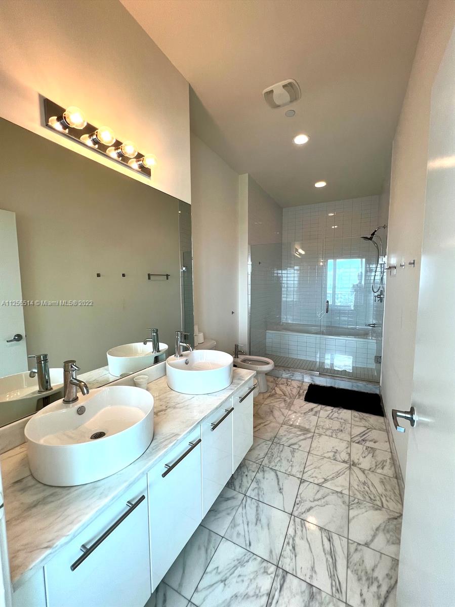 MARINABLUE CONDO - Residential Lease