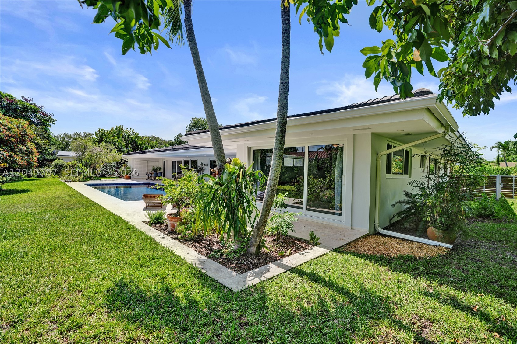 VILLAGE GROVE - Residential