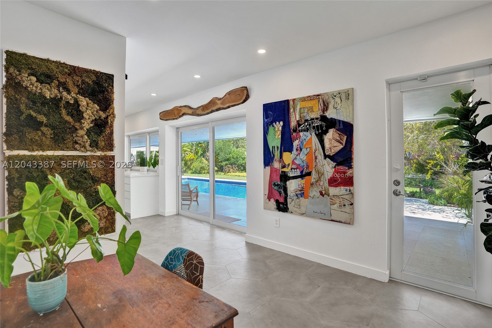 VILLAGE GROVE - Residential