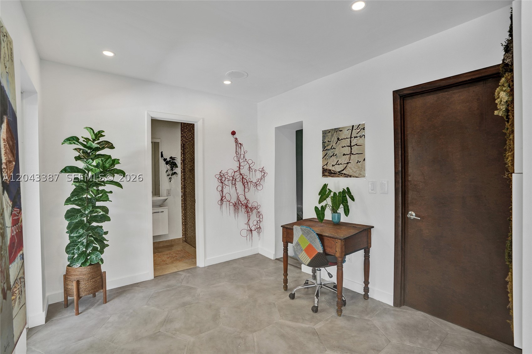 VILLAGE GROVE - Residential