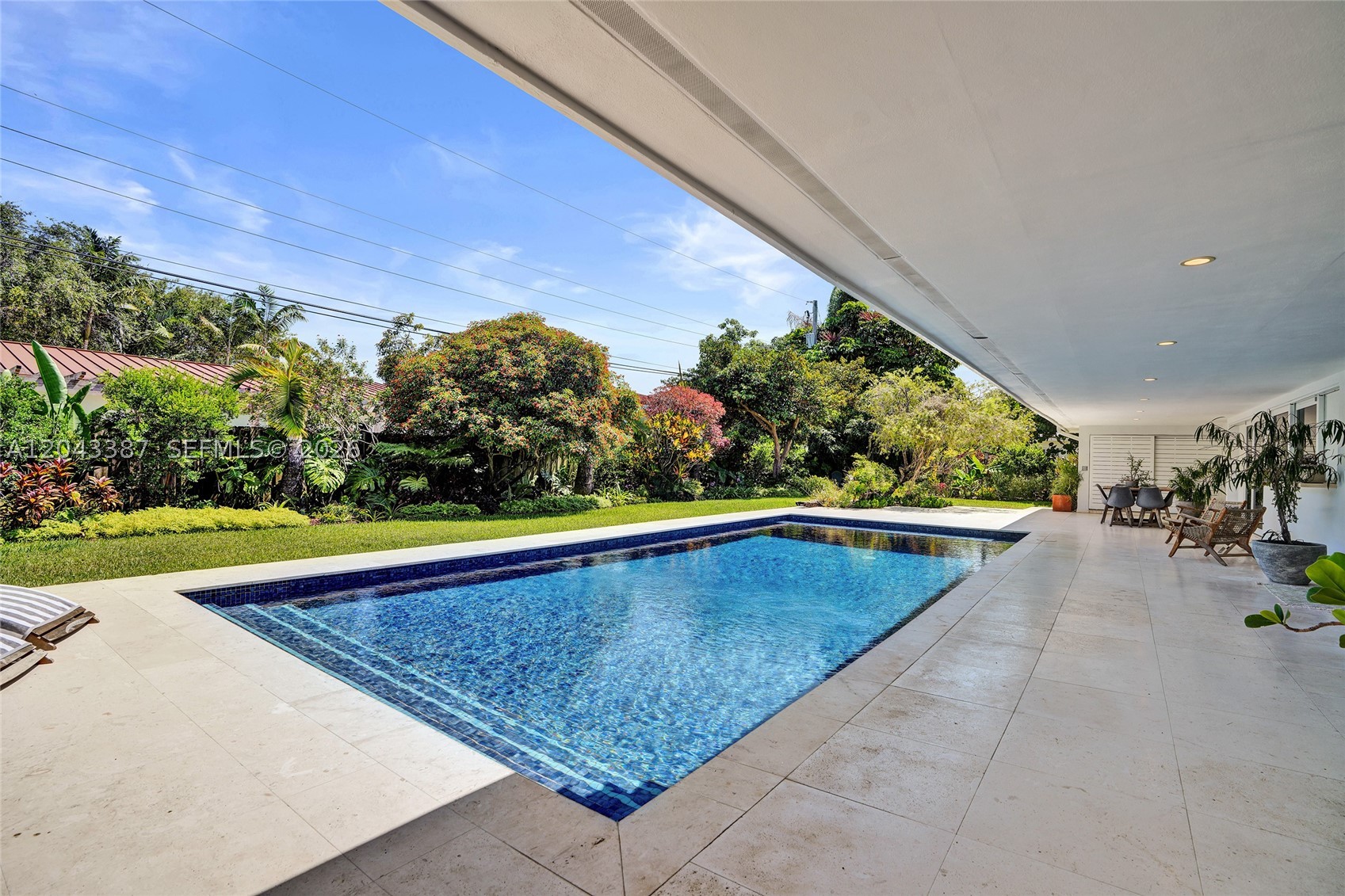 VILLAGE GROVE - Residential