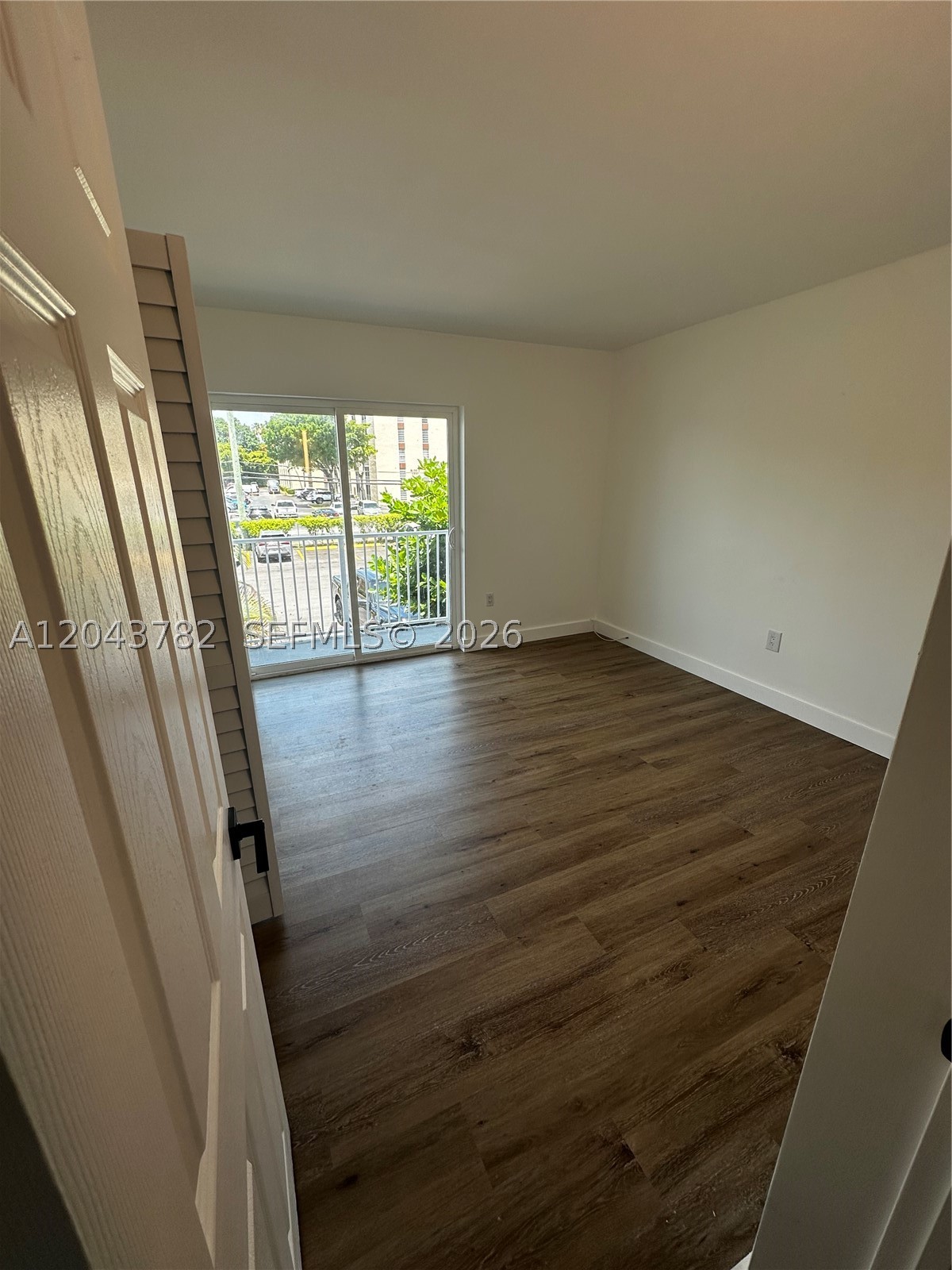 COURTYARDS II CONDO - Residential Lease