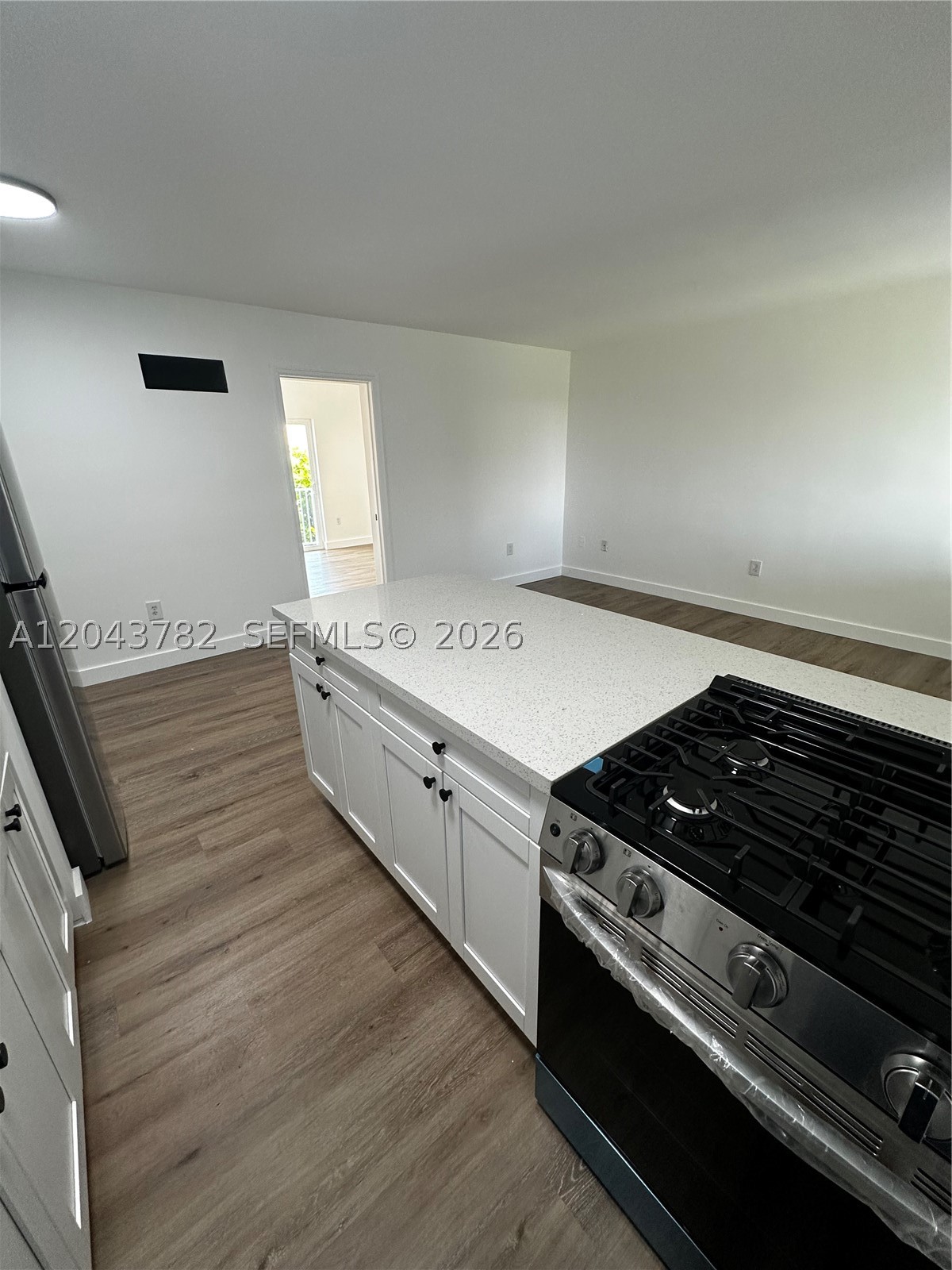 COURTYARDS II CONDO - Residential Lease