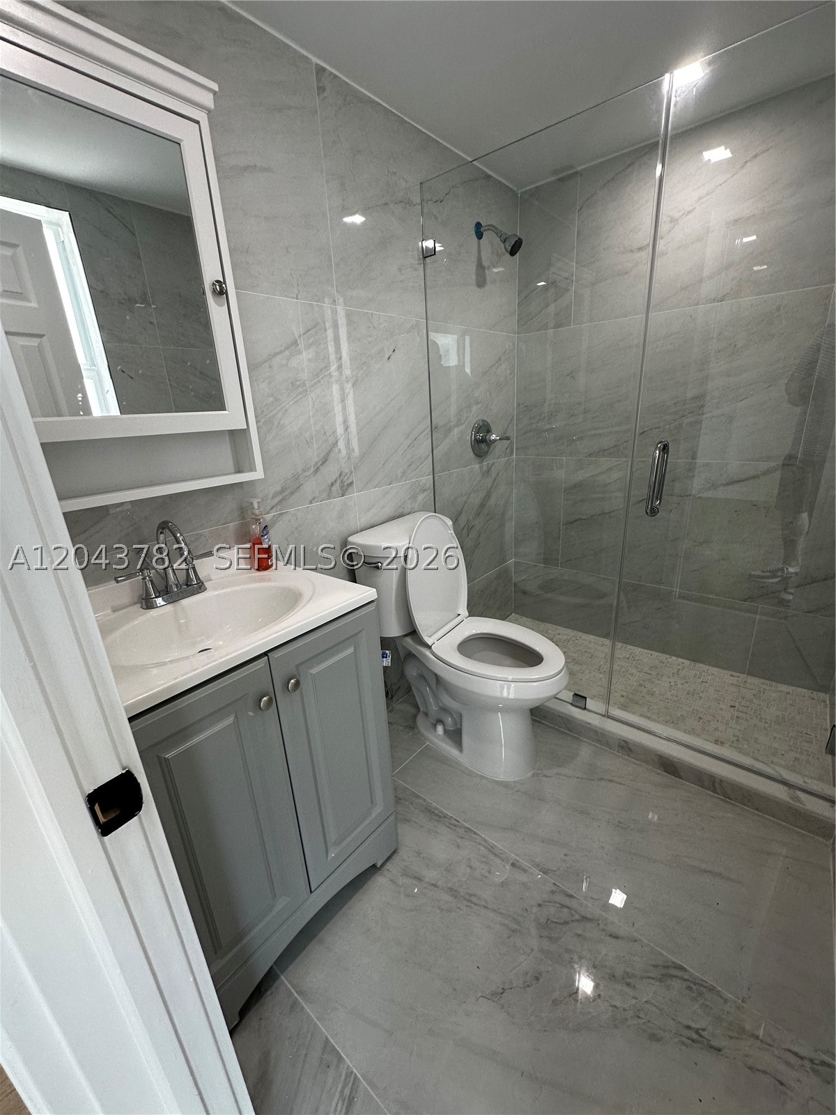 COURTYARDS II CONDO - Residential Lease