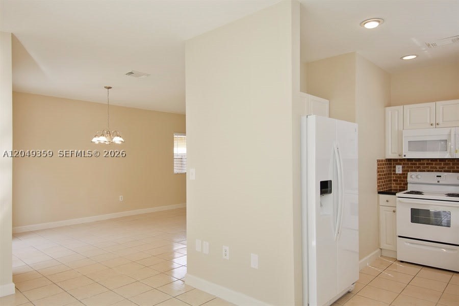 MEGHANS PLACE - Residential Lease