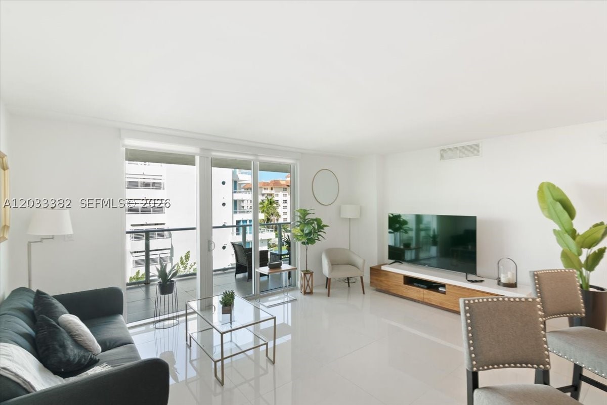 ONE BAY HARBOR CONDO - Residential